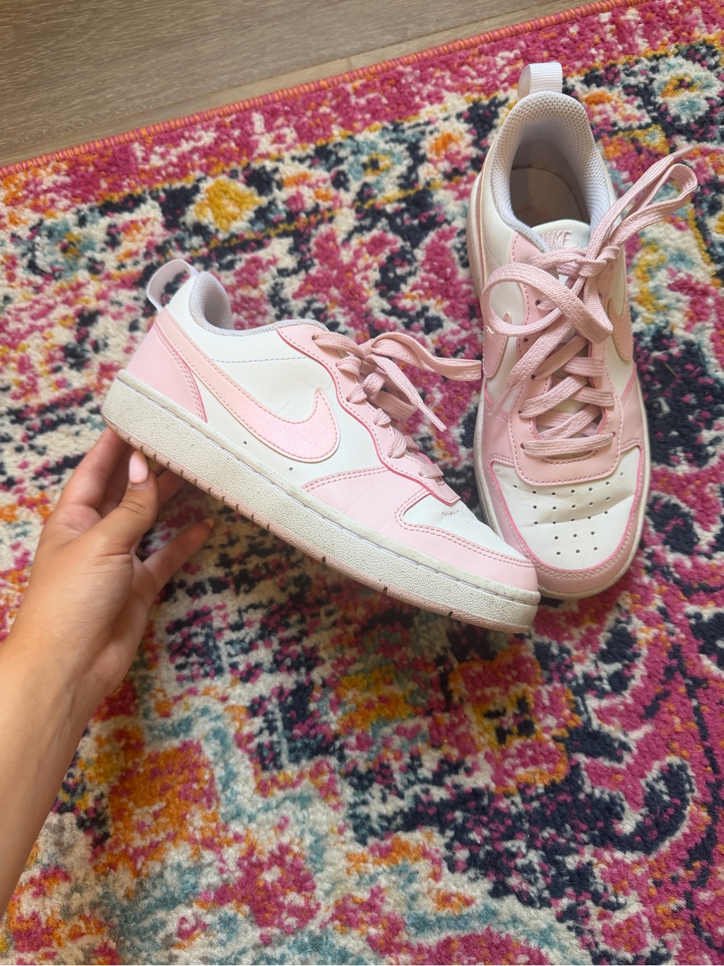 Nike Low-Top Sneakers In Pink & White